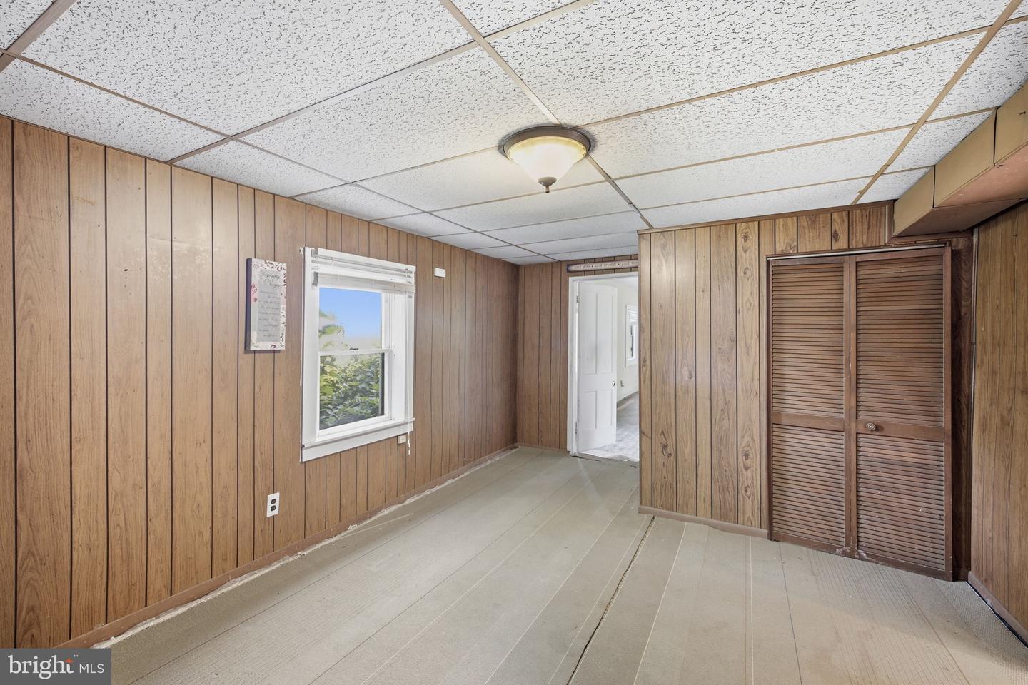 17501 Watershed Dr Property Photo 14