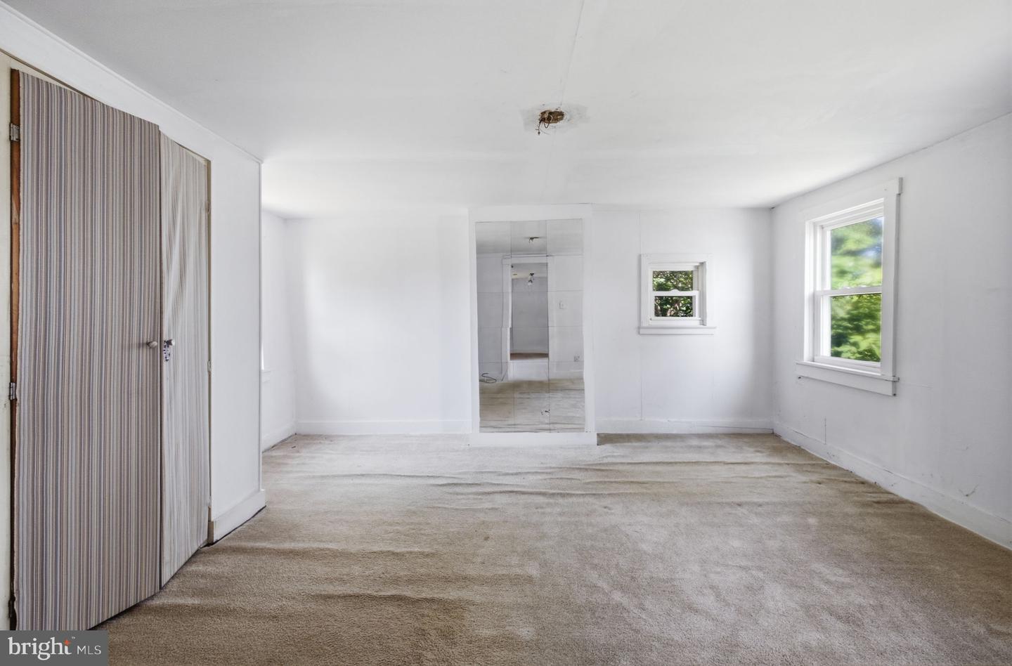17501 Watershed Dr Property Photo 17
