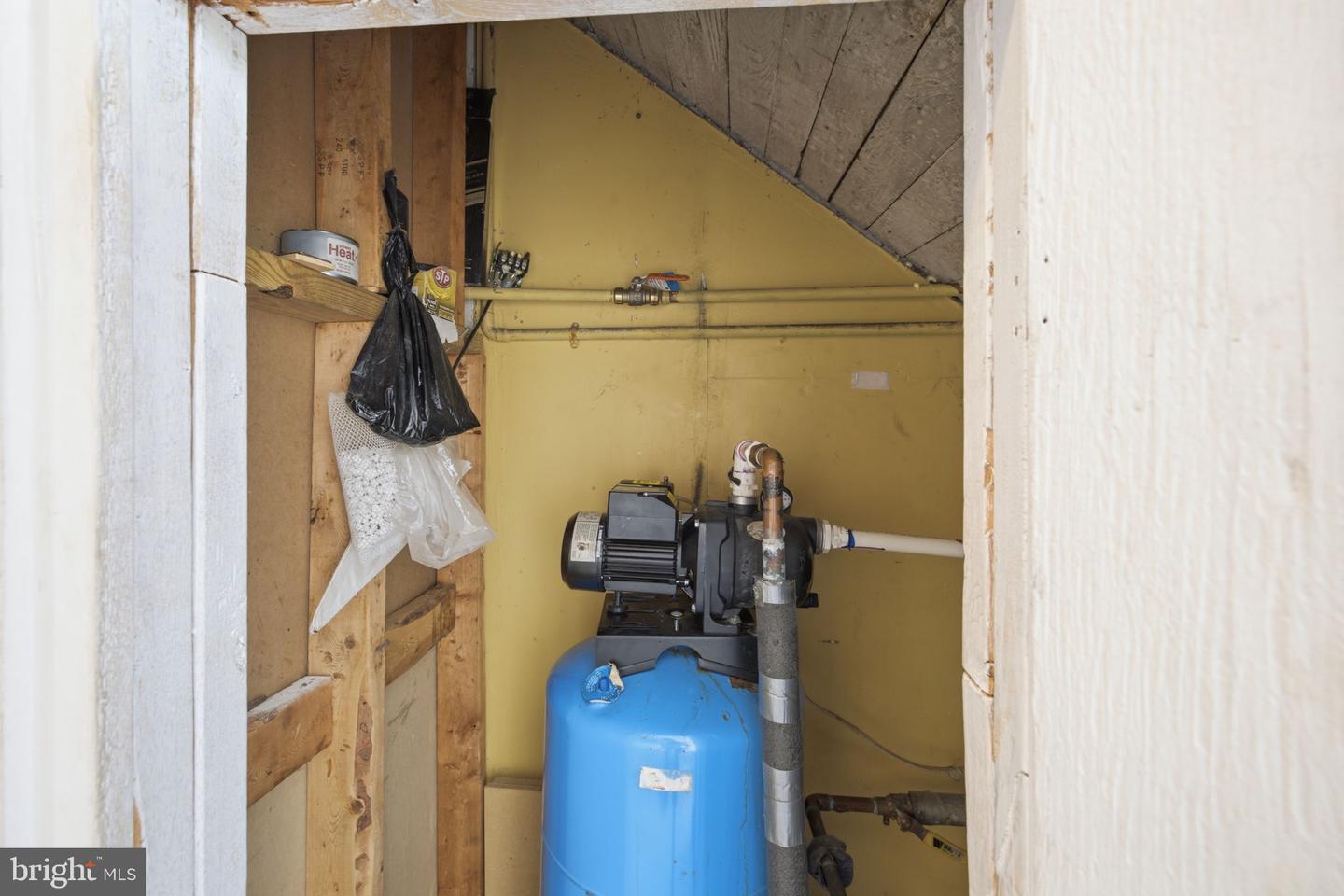 17501 Watershed Dr Property Photo 25