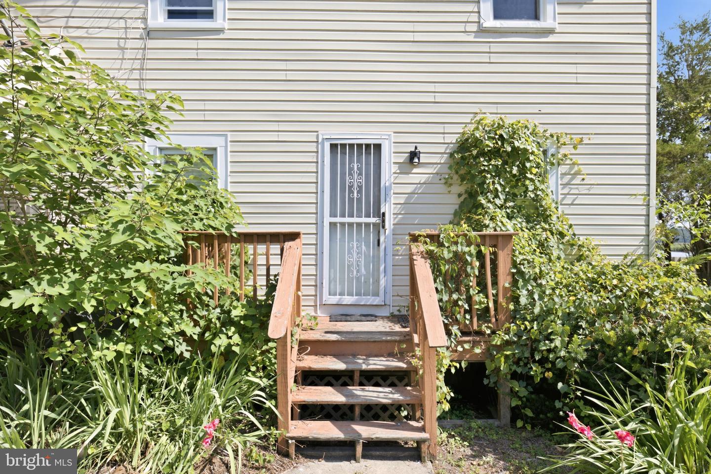 17501 Watershed Dr Property Photo 26