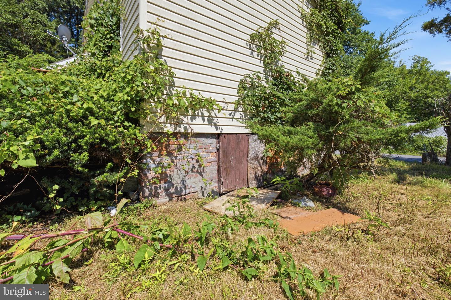 17501 Watershed Dr Property Photo 38