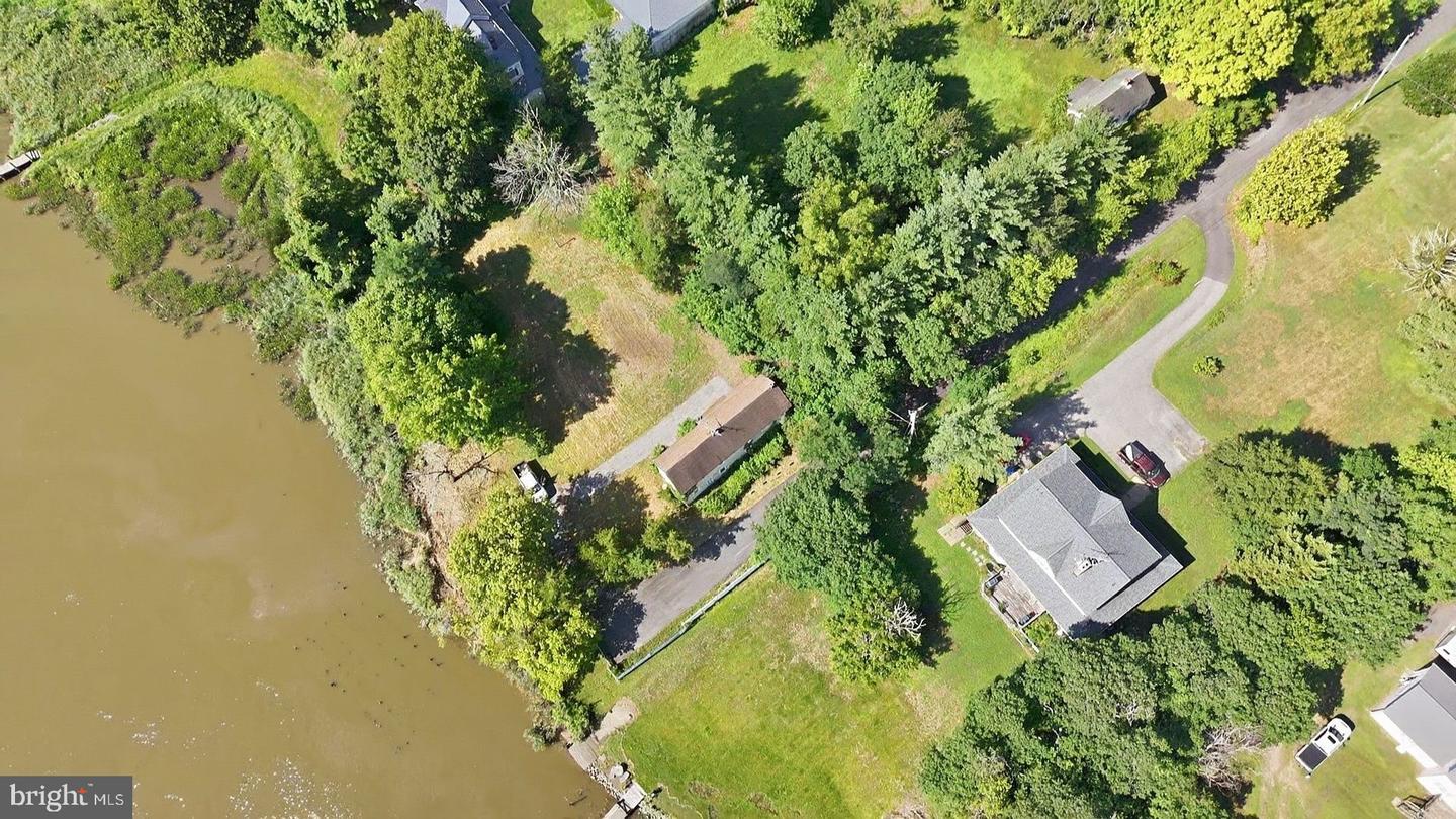 17501 Watershed Dr Property Photo 44