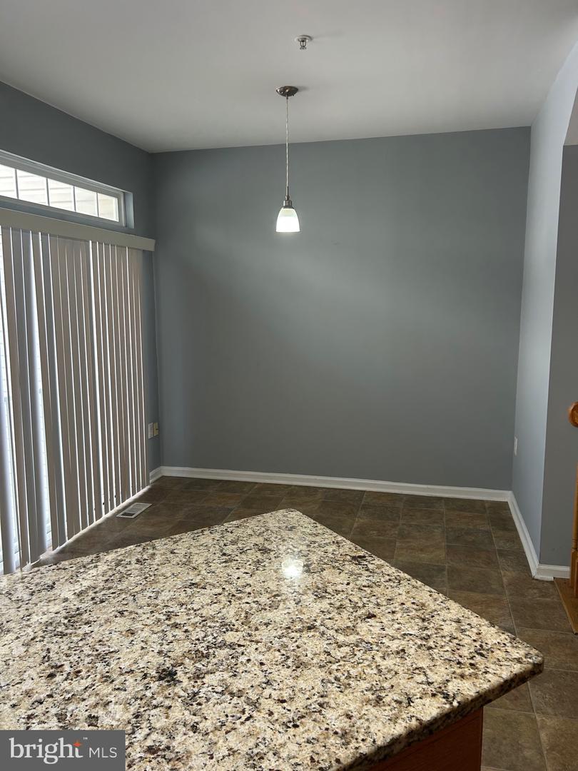 9602 Woodview Dr Property Photo 7