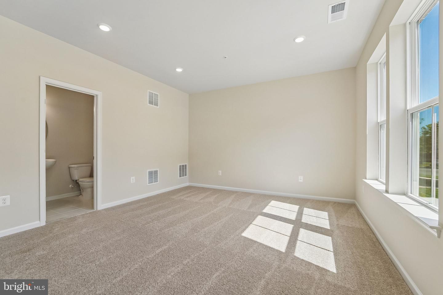 12103 Spirit Ave Property Photo 5