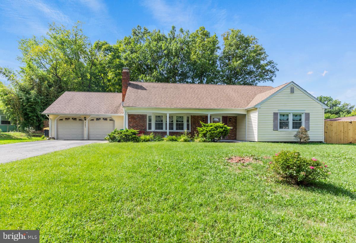 9203 Twin Hill Ln Property Photo 1