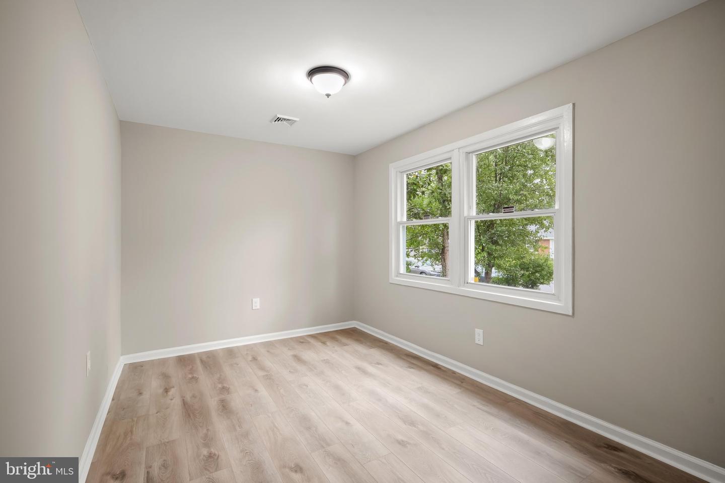 2806 Buxmont Ln Property Photo 16