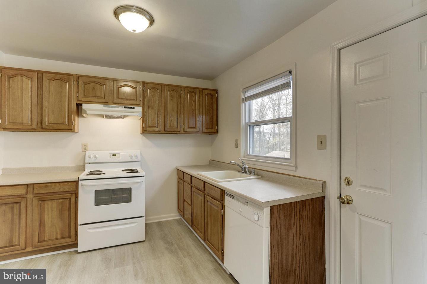 8920 57th Property Photo 6