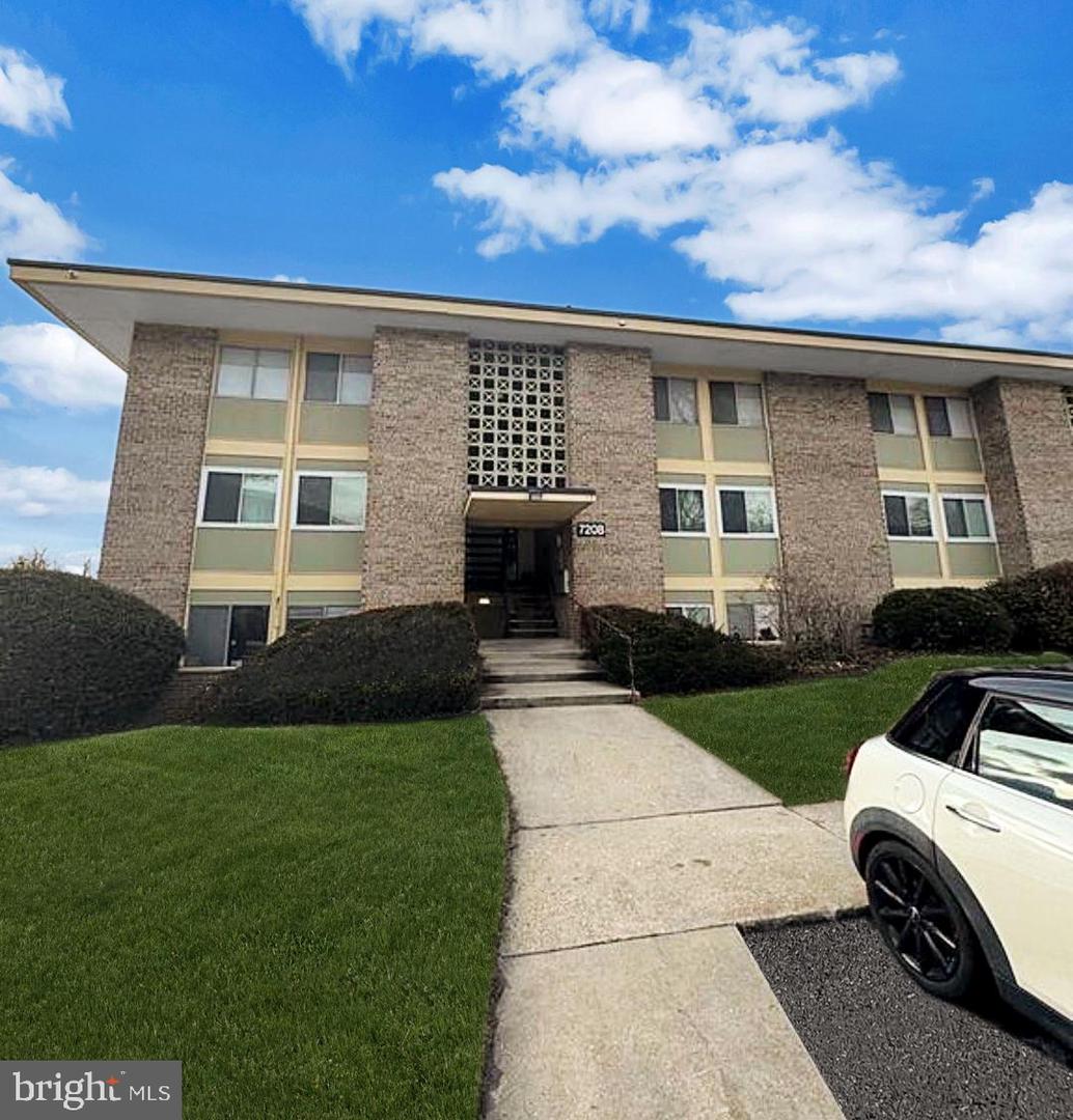 7226 Donnell Pl #c-2 Property Photo 1