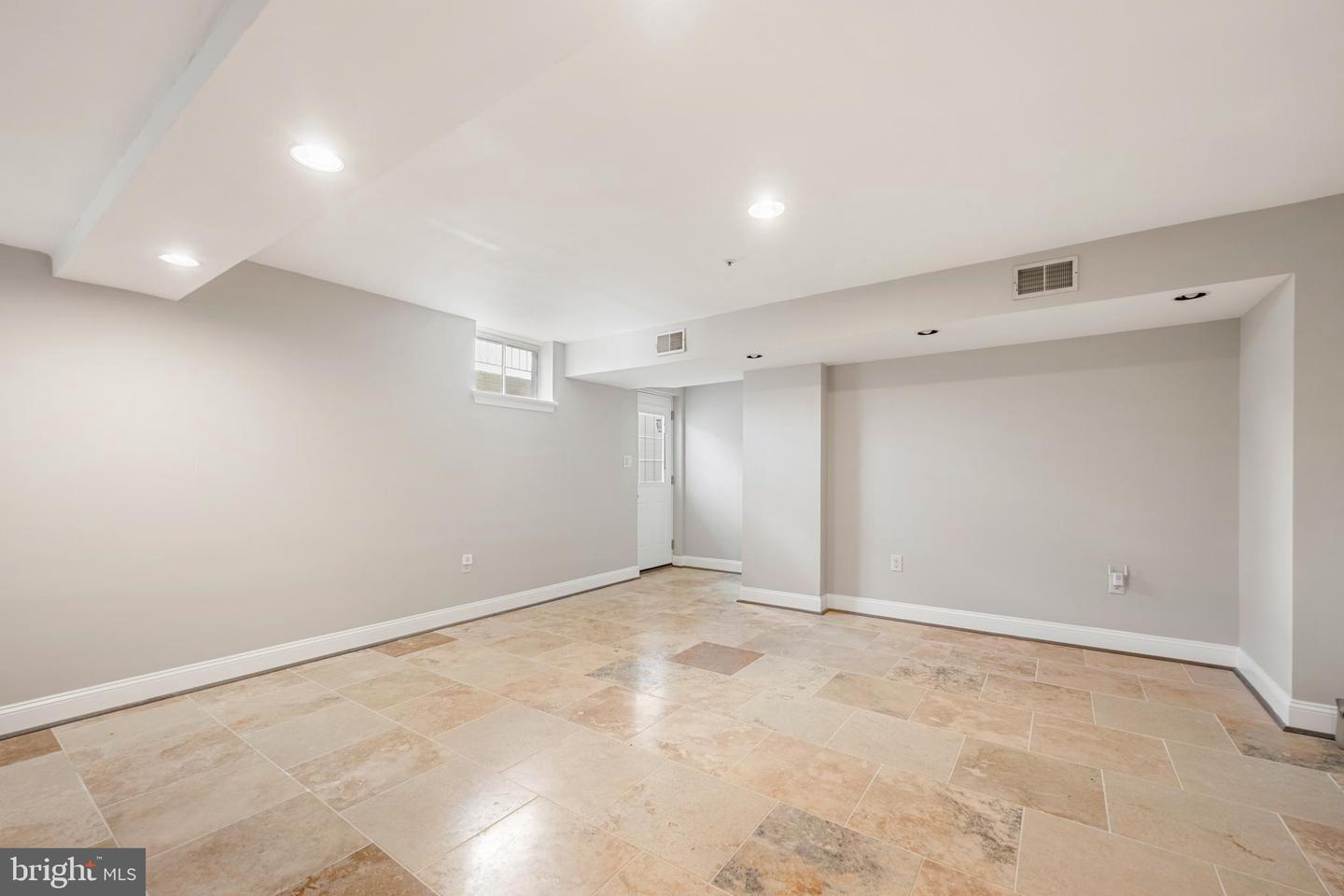 11304 Bennington Dr Property Photo 30