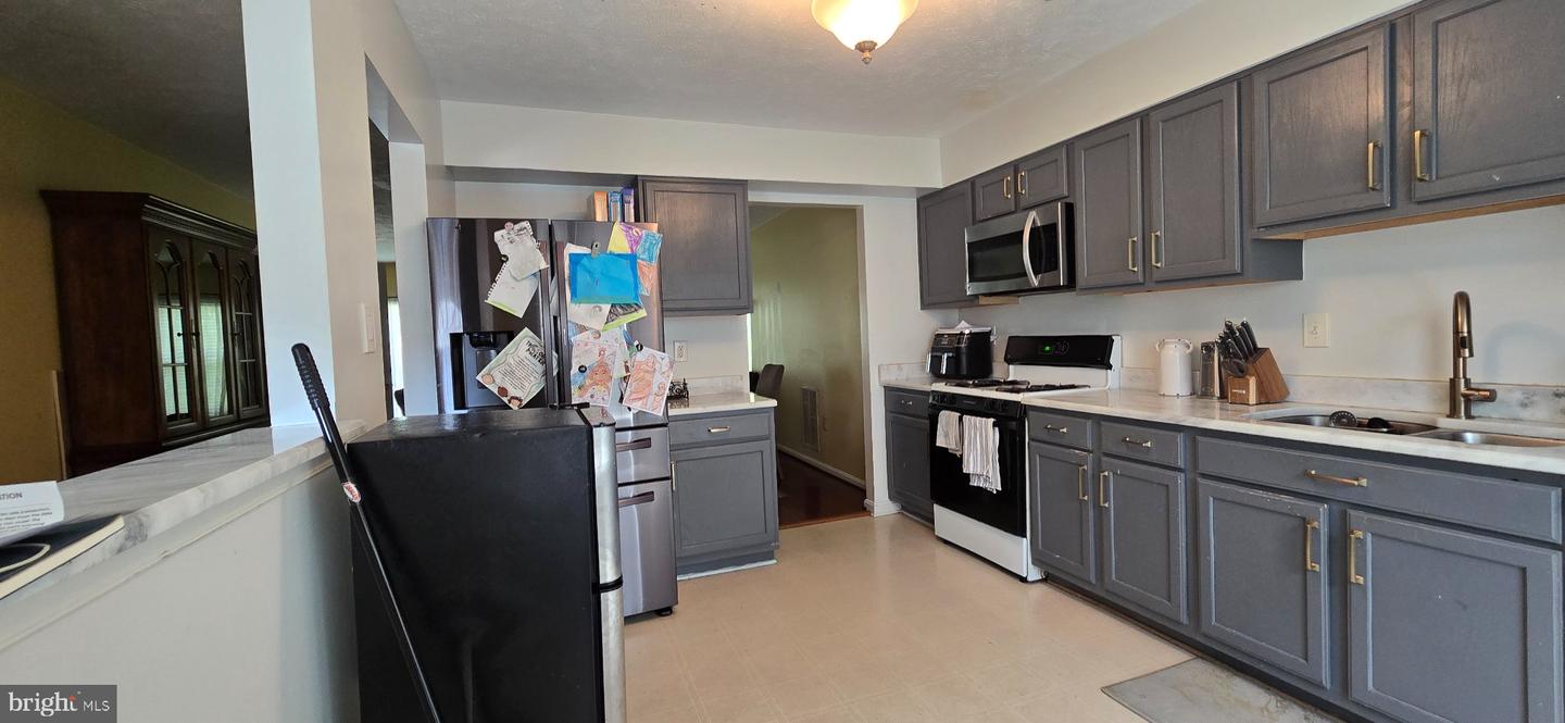 5742 E Boniwood Turn Property Photo 3