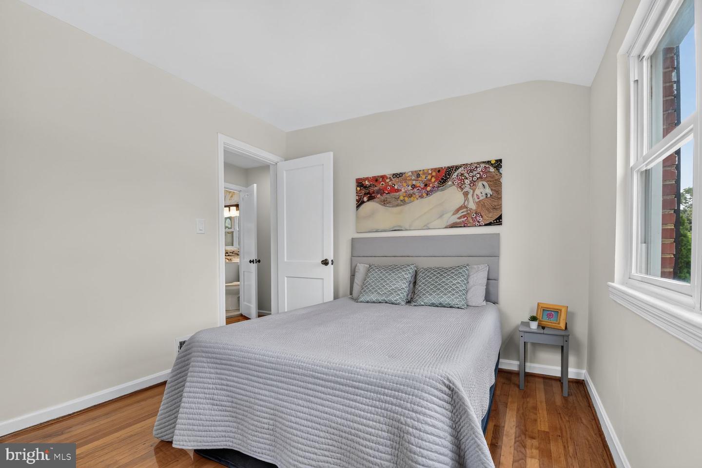 2416 Griffen St Property Photo 8
