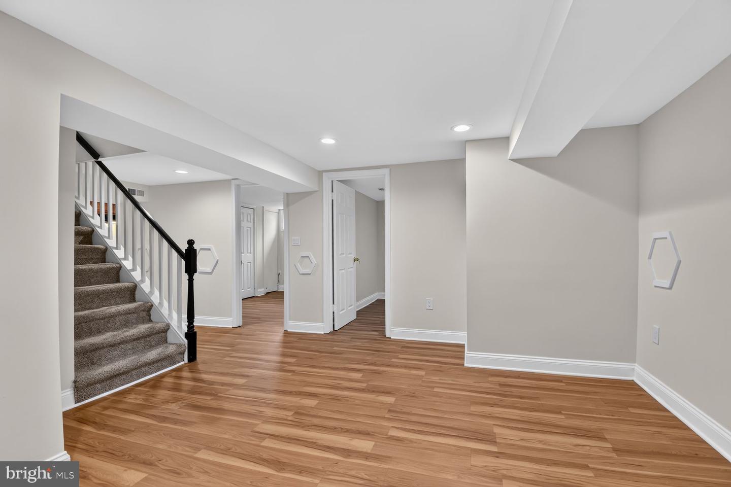 2416 Griffen St Property Photo 13