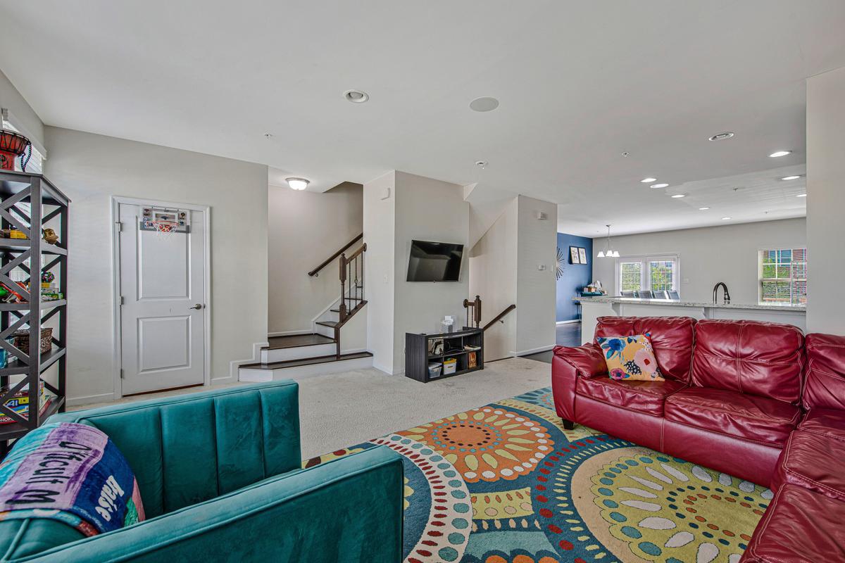 14413 Sandy Ridge Ln Property Photo 6