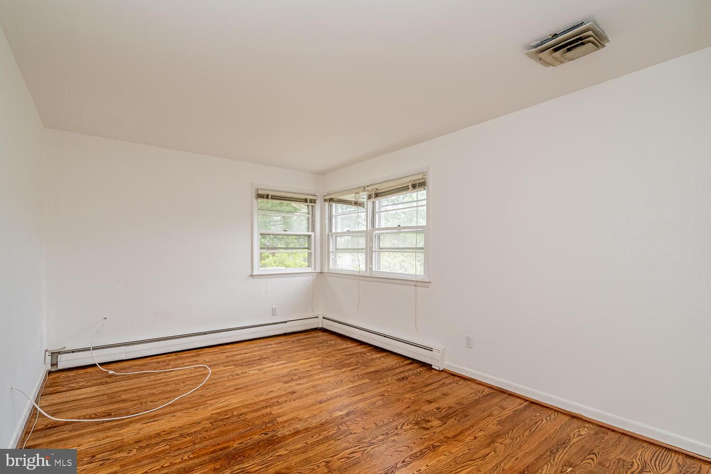 1916 Porter Ave Property Photo 23