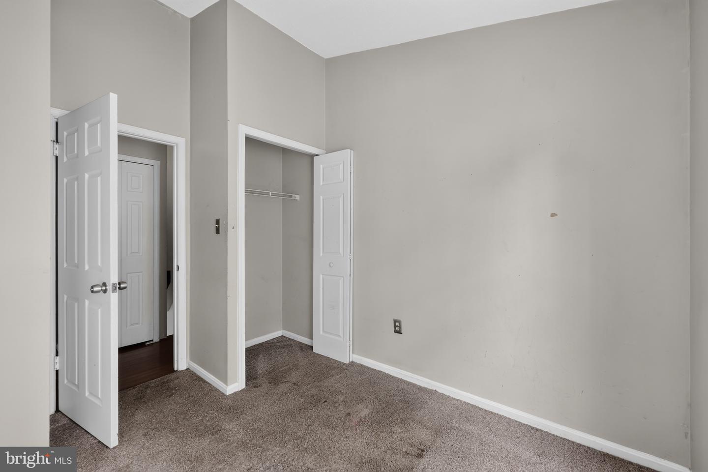 1007 Saint Michaels Dr Property Photo 16