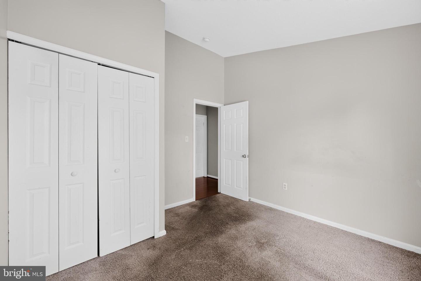 1007 Saint Michaels Dr Property Photo 21