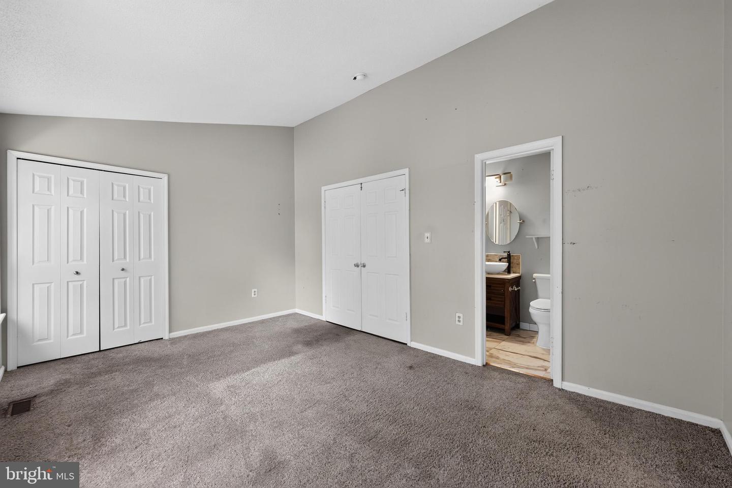 1007 Saint Michaels Dr Property Photo 22