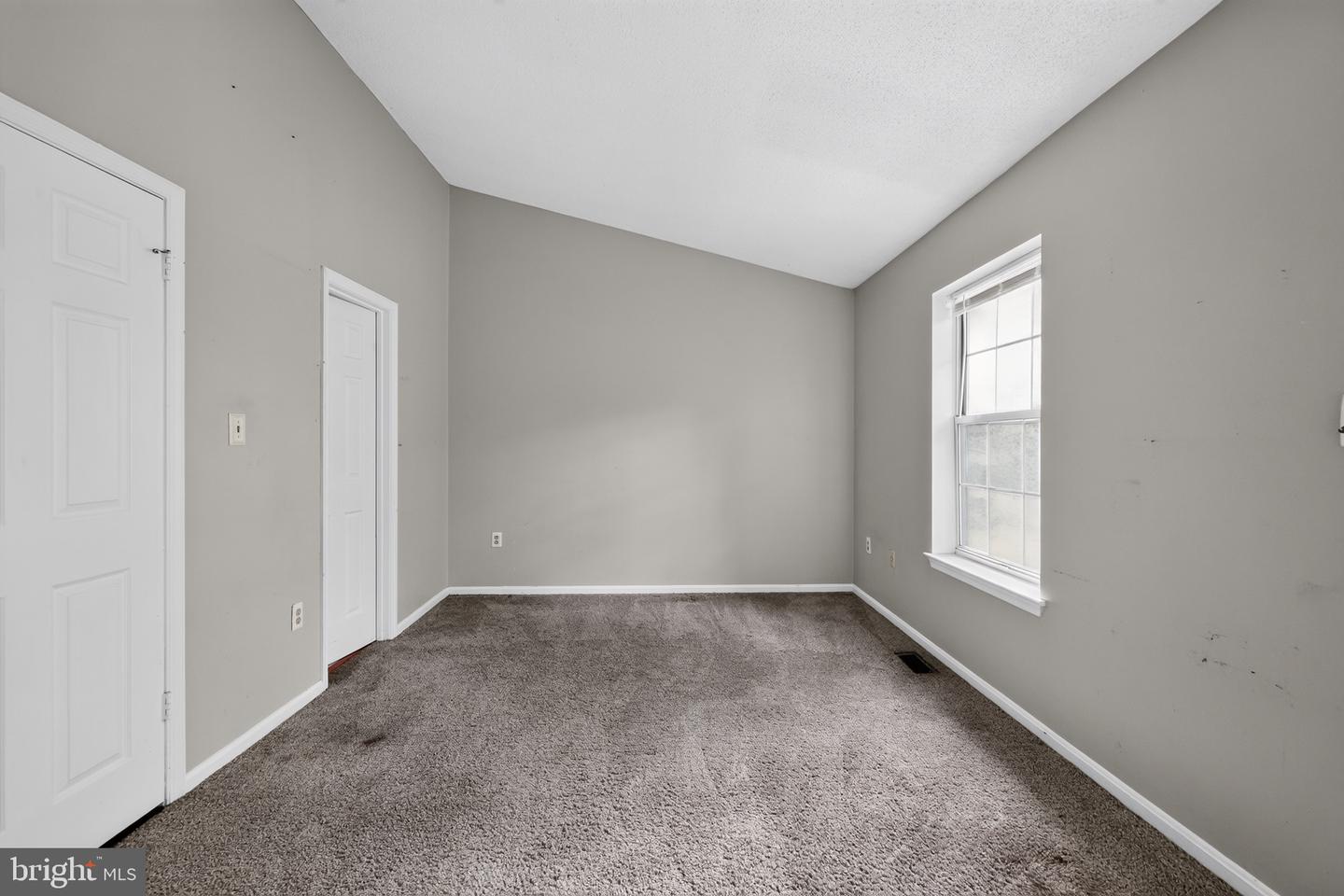 1007 Saint Michaels Dr Property Photo 23