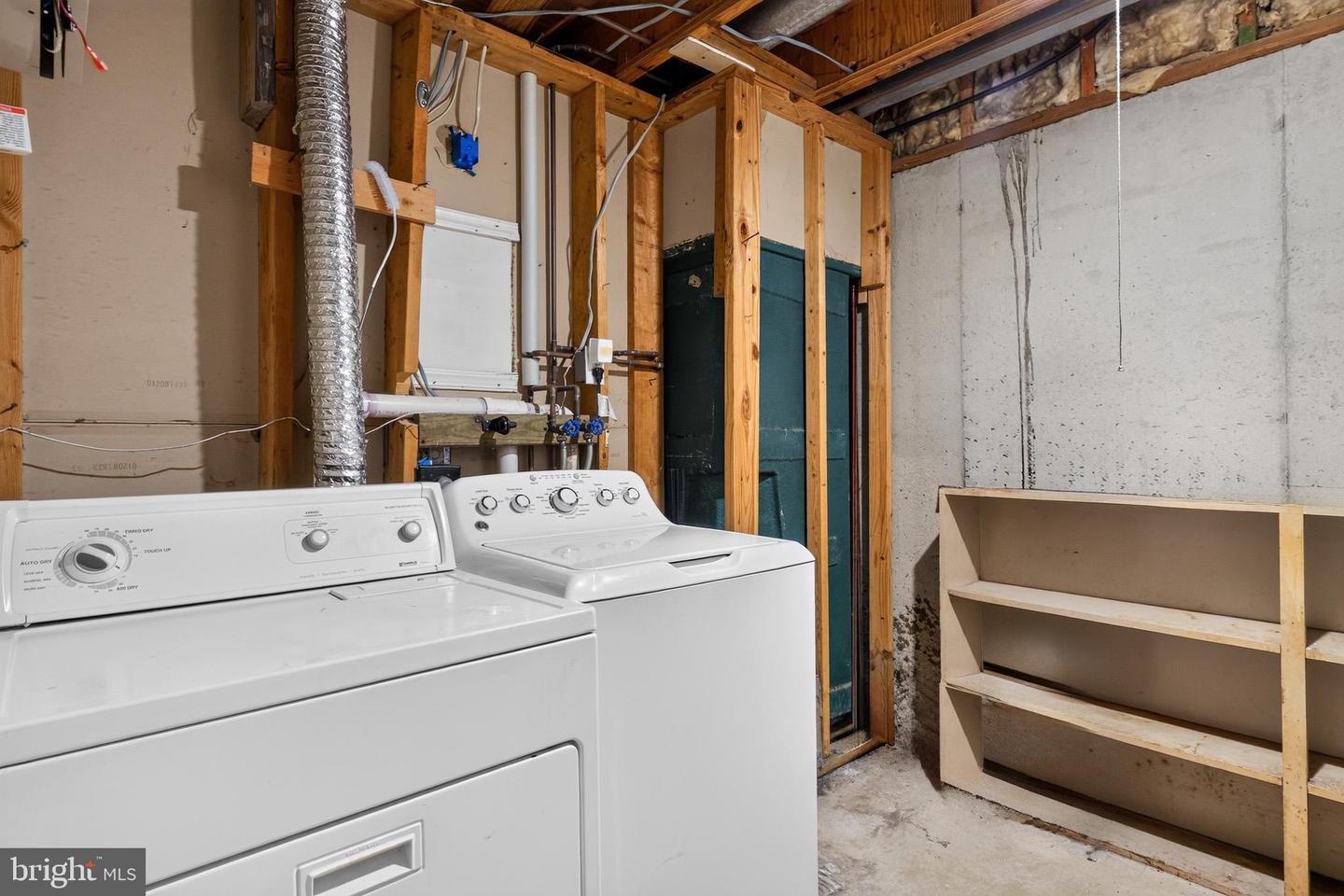 1007 Saint Michaels Dr Property Photo 28