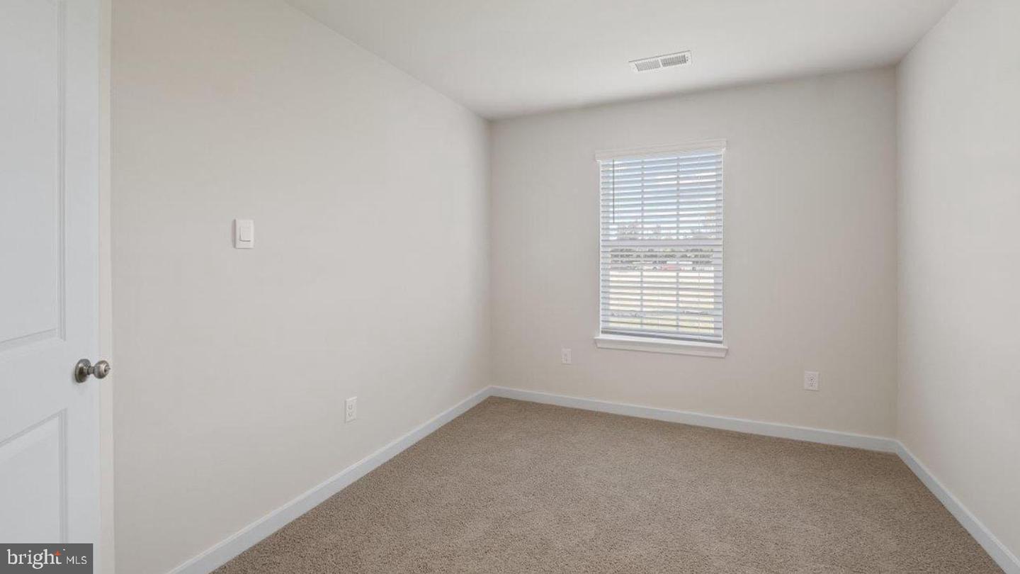 7533 Silver Thread Way Property Photo 19