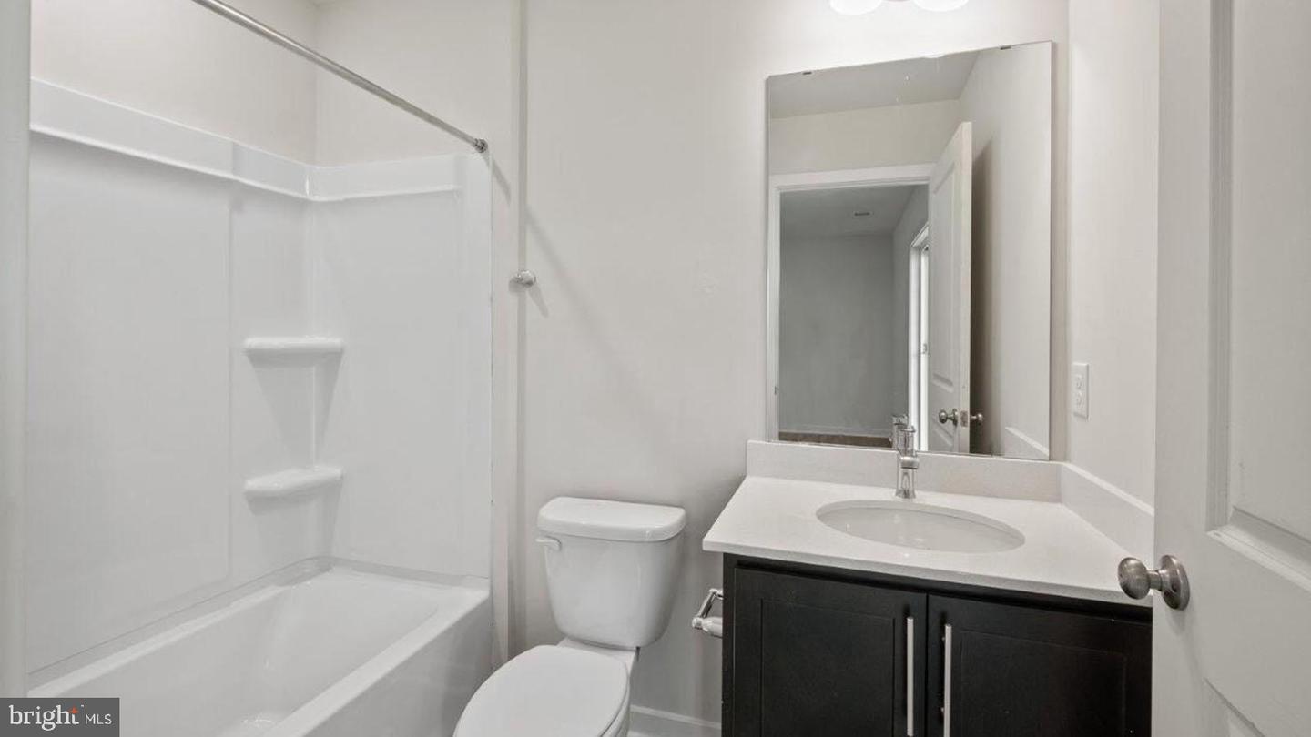 7533 Silver Thread Way Property Photo 22