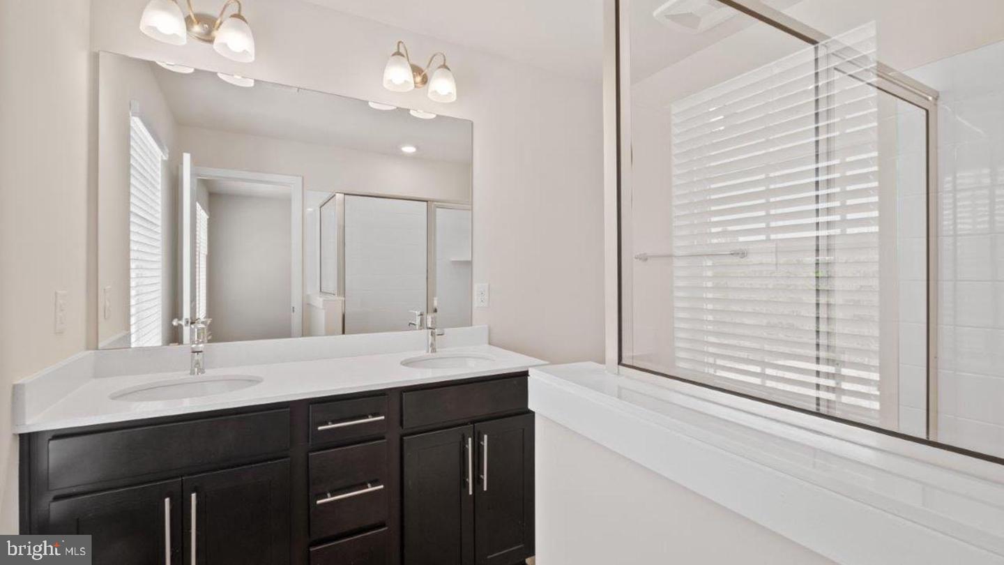 7533 Silver Thread Way Property Photo 26