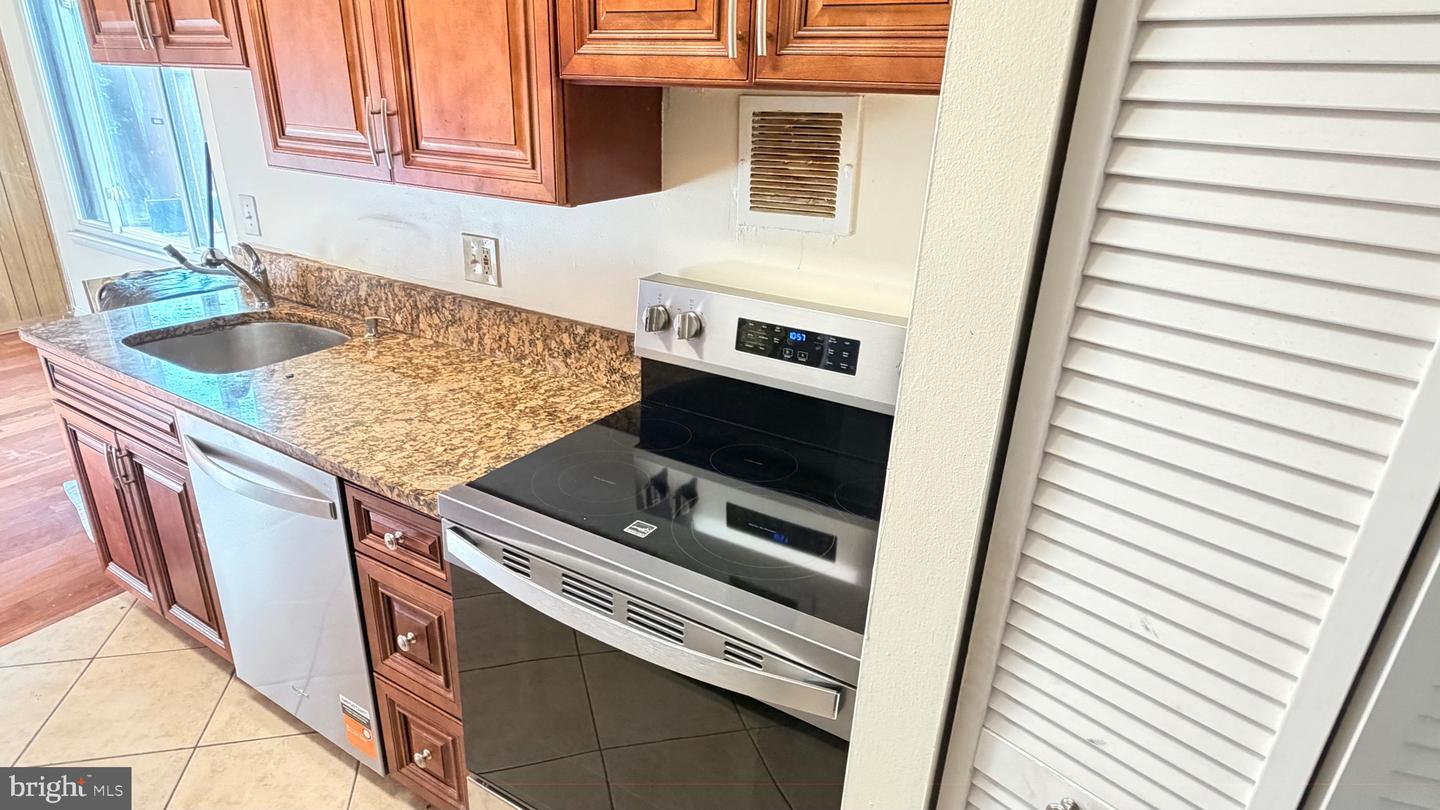 7927 Mandan Rd #301 Property Photo 7