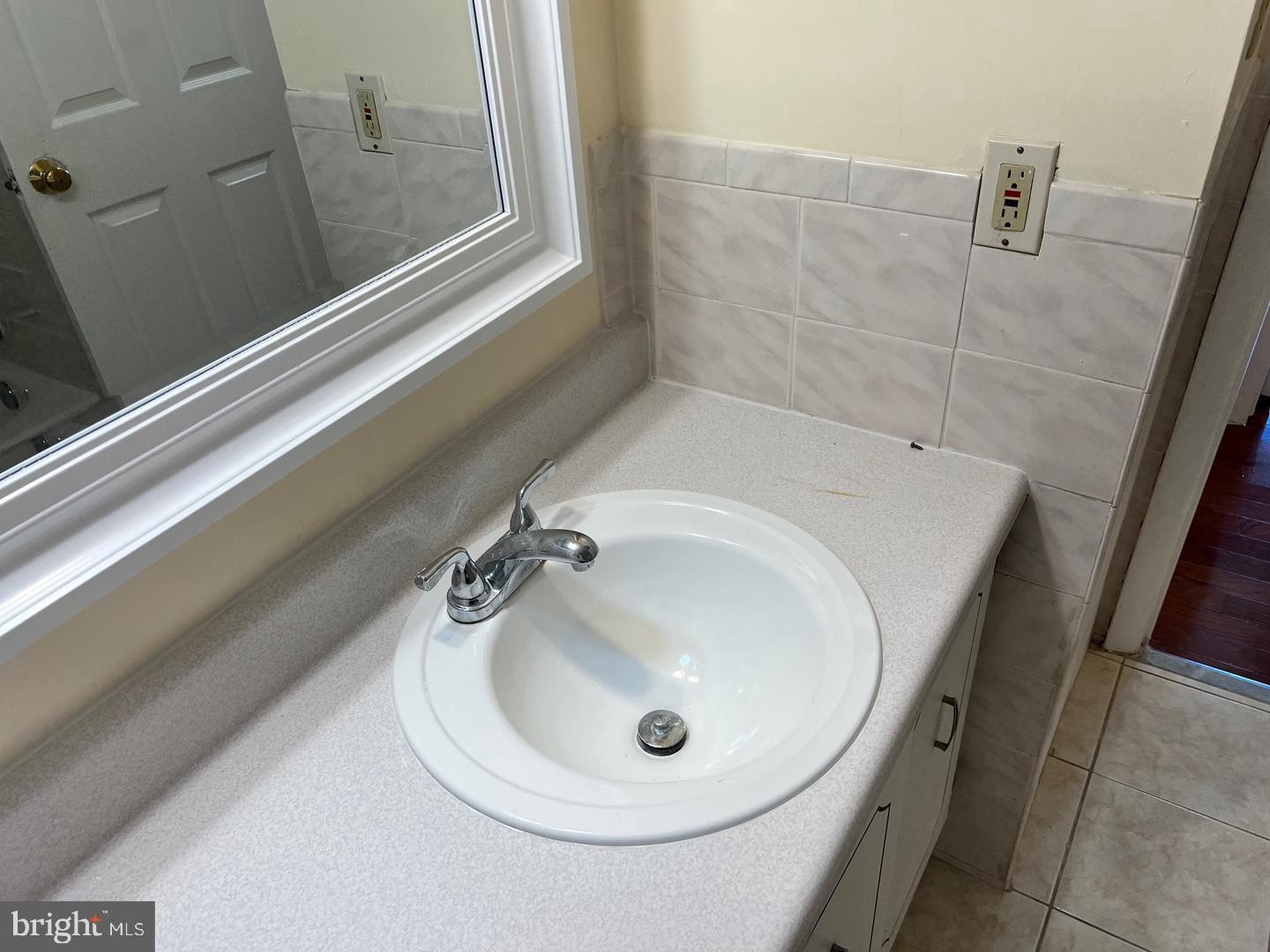 7927 Mandan Rd #301 Property Photo 20
