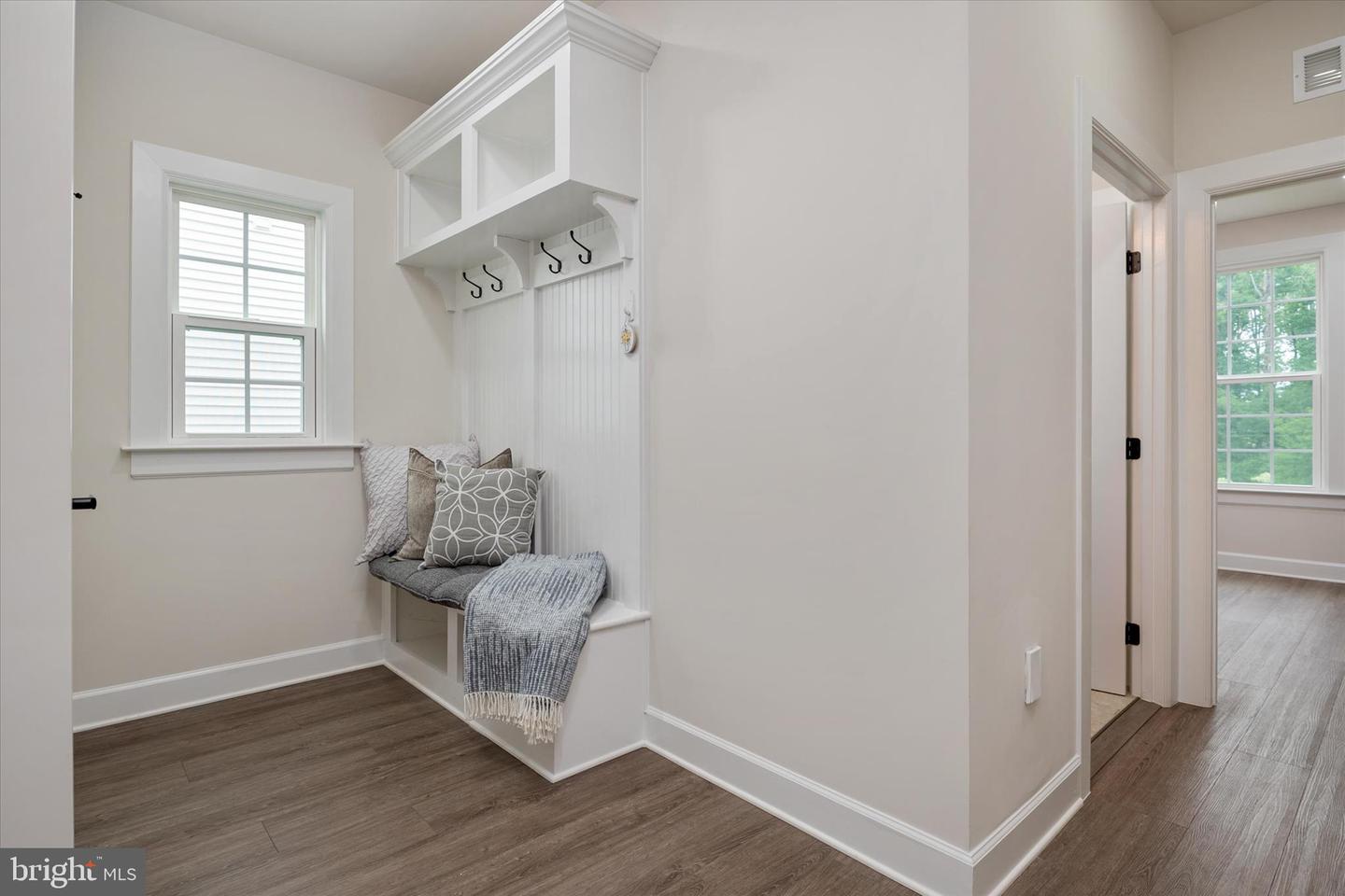 15628 Twin River Cir Property Photo 19