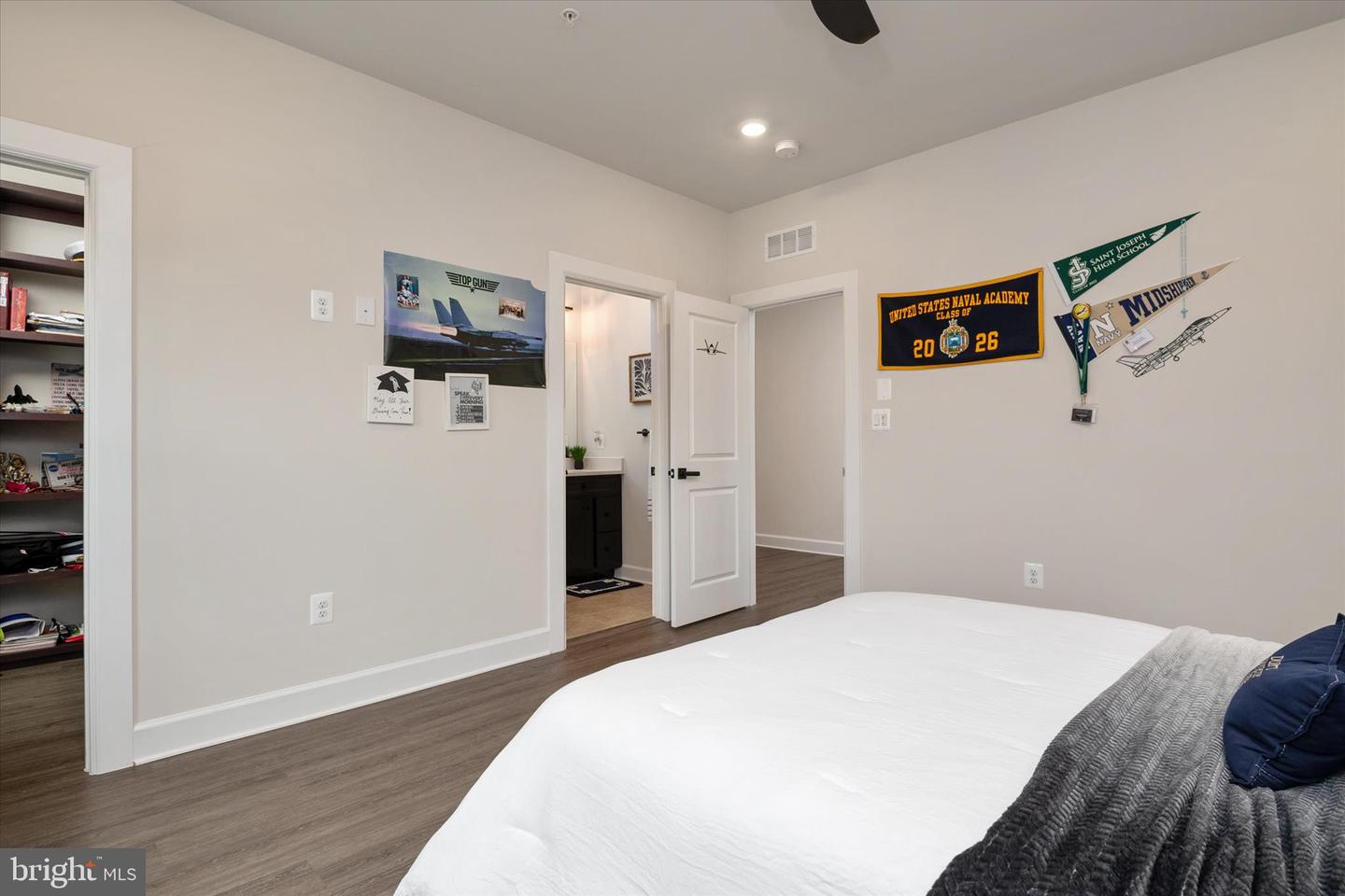 15628 Twin River Cir Property Photo 29