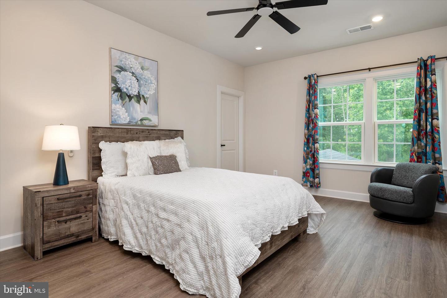 15628 Twin River Cir Property Photo 32