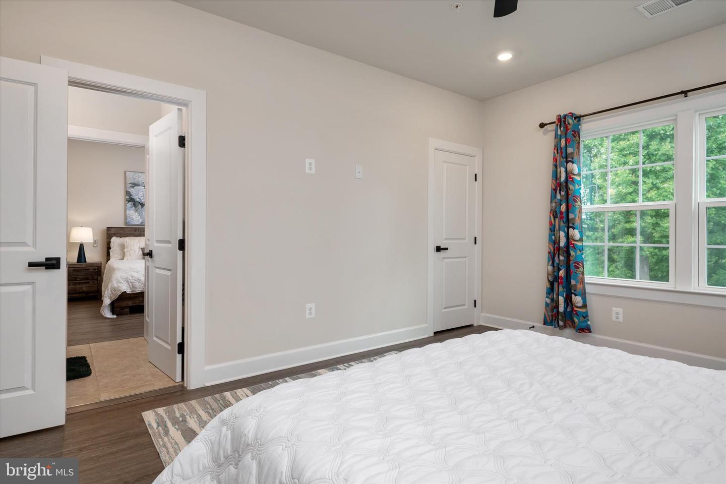 15628 Twin River Cir Property Photo 34
