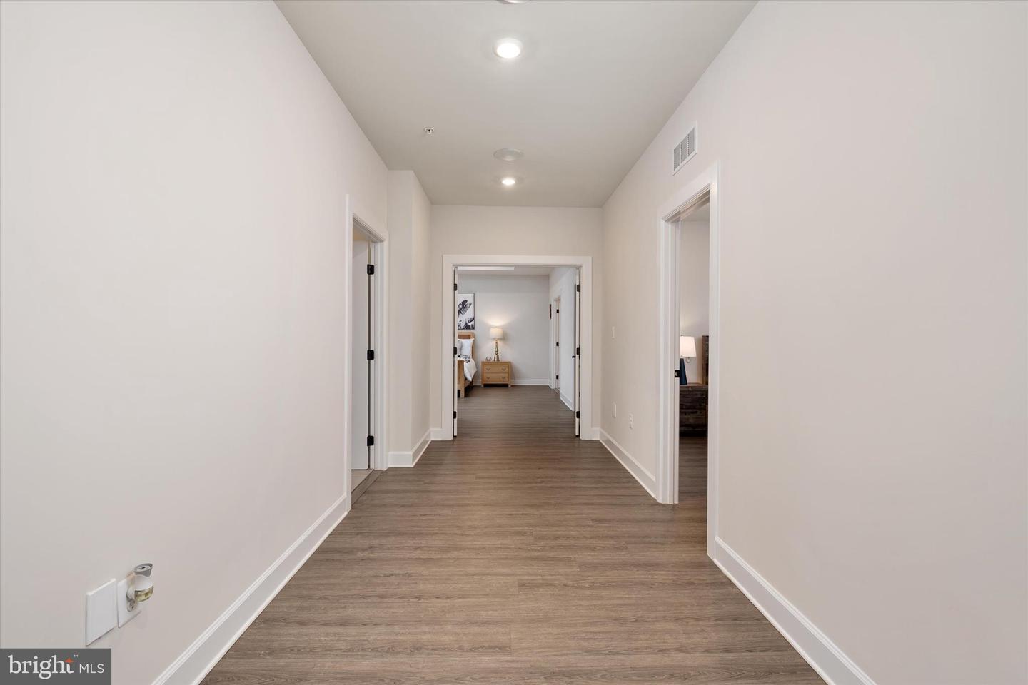 15628 Twin River Cir Property Photo 36