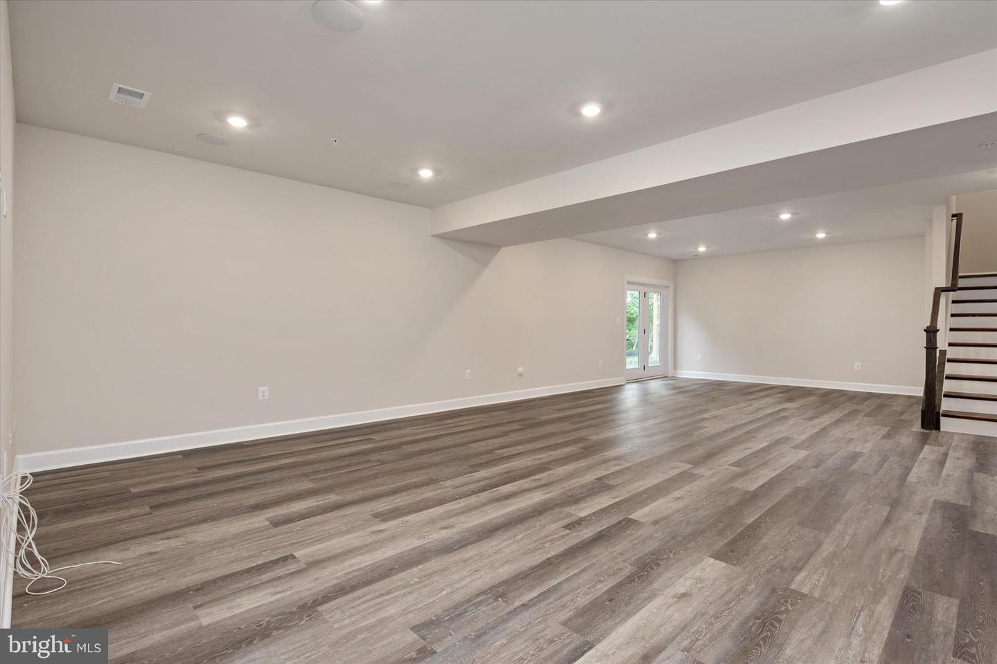 15628 Twin River Cir Property Photo 40