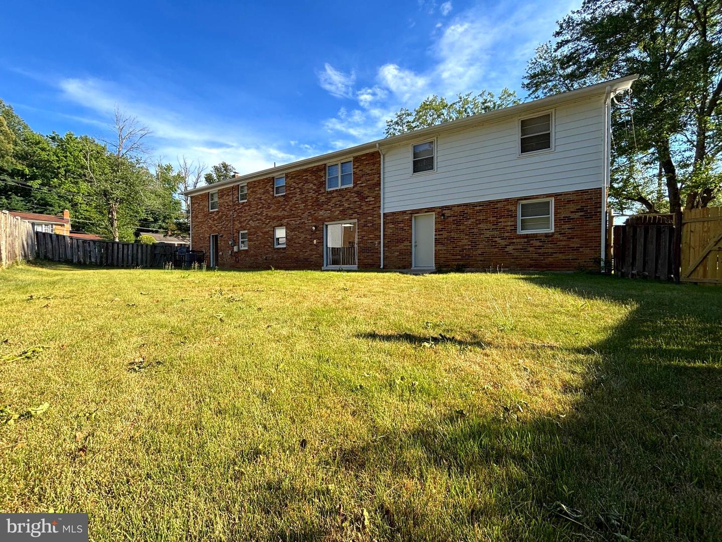 1701 Rhodesia Ave Property Photo 5