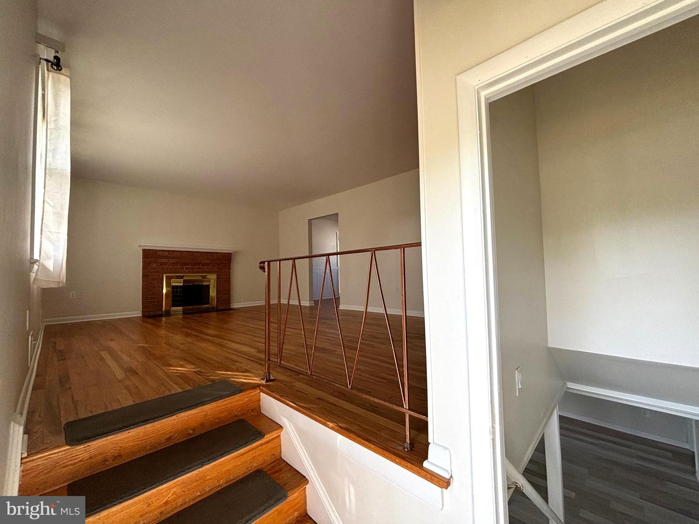 1701 Rhodesia Ave Property Photo 8