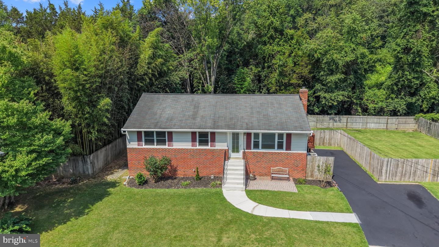 7100 Old Chapel Dr Property Photo 1