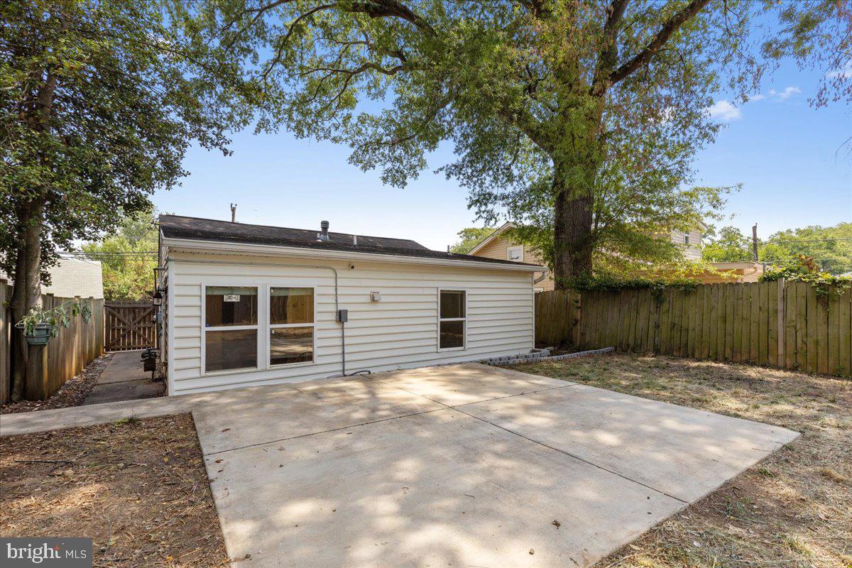 5031 Emo St Property Photo 35