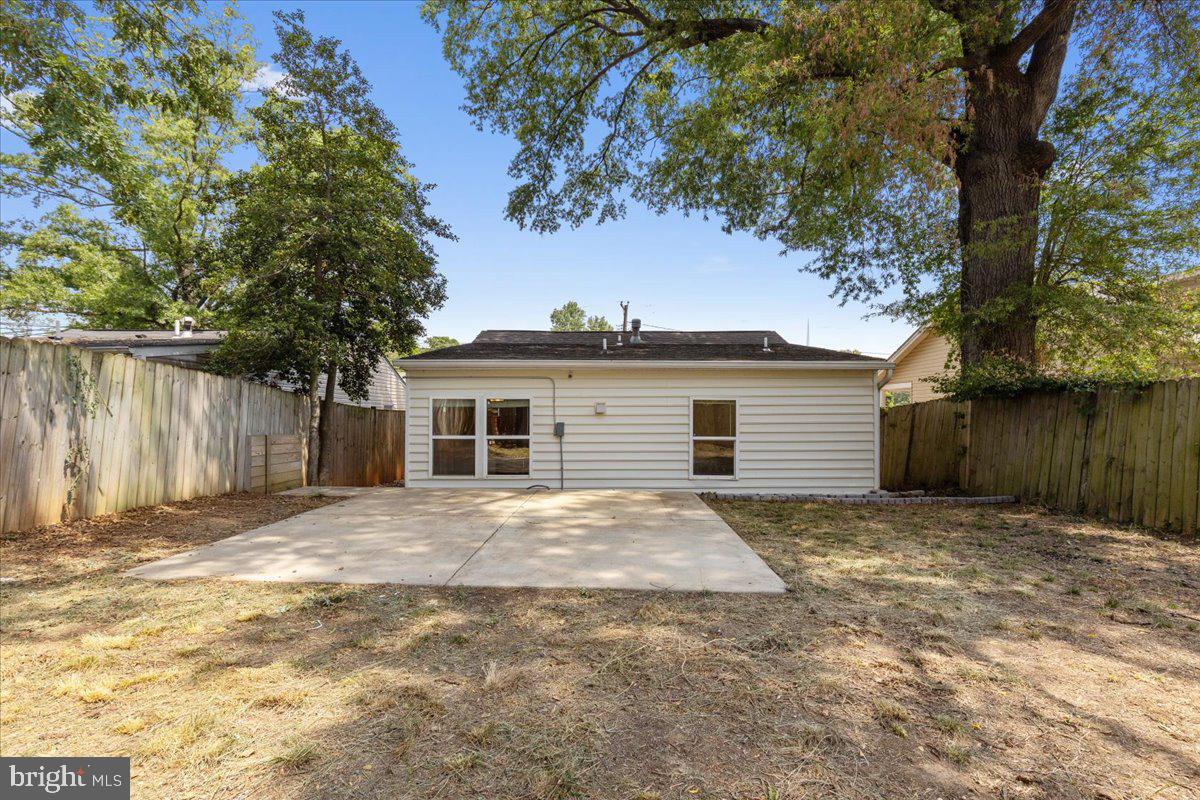 5031 Emo St Property Photo 36