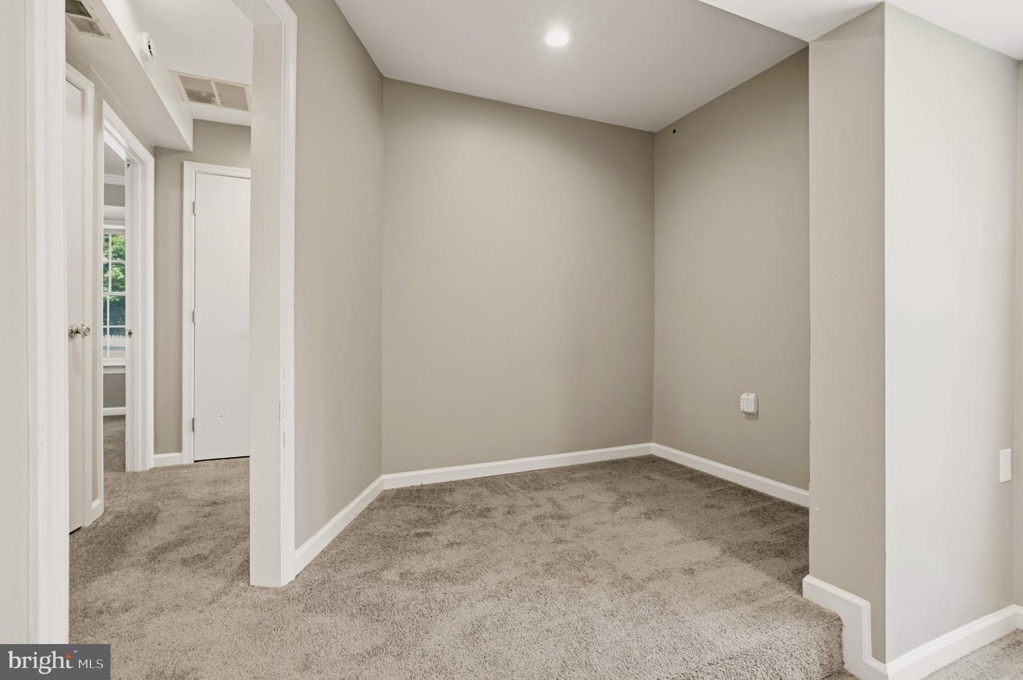 8304 Dangerfield Pl Property Photo 46