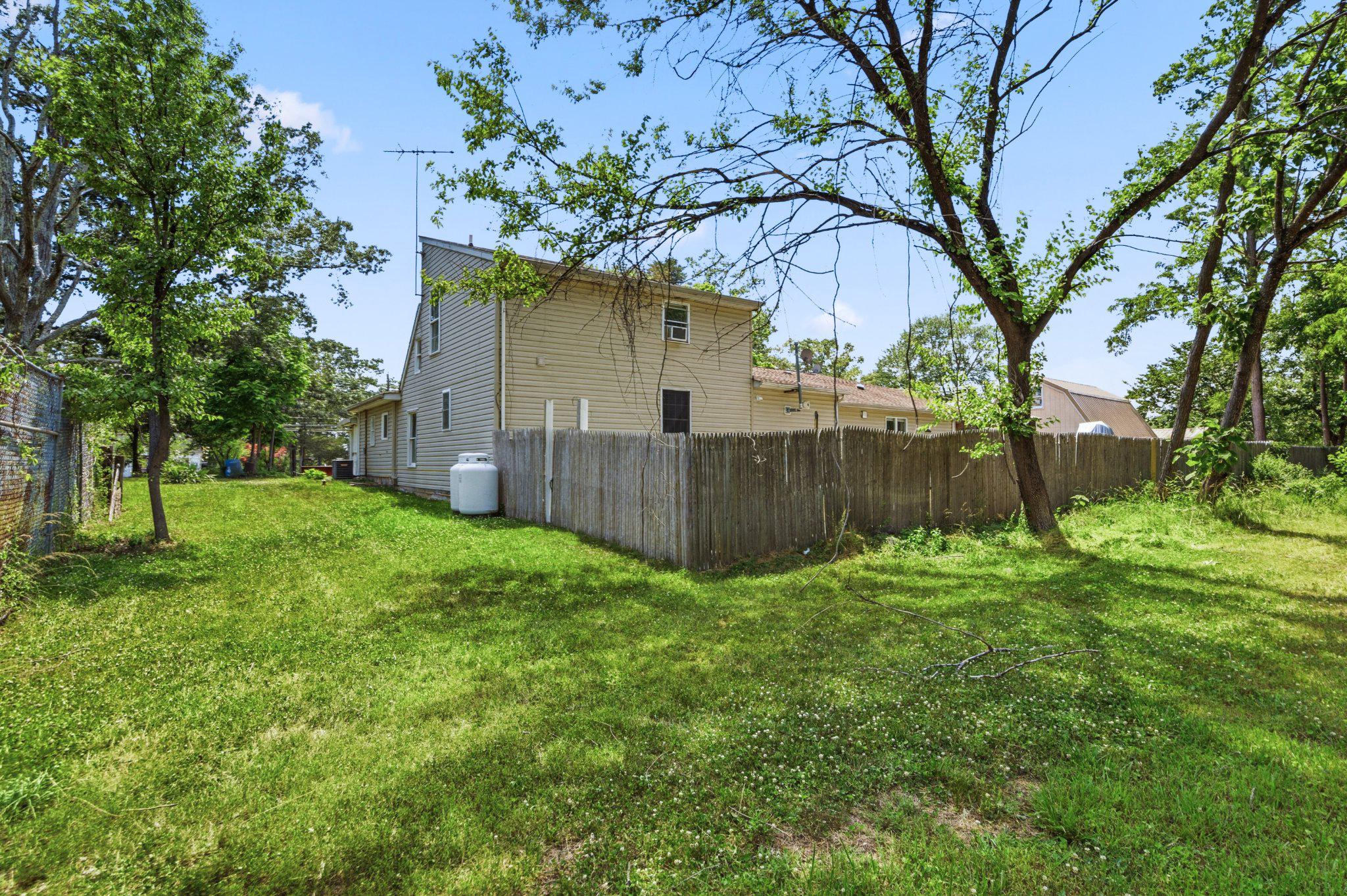 8304 Dangerfield Pl Property Photo 47