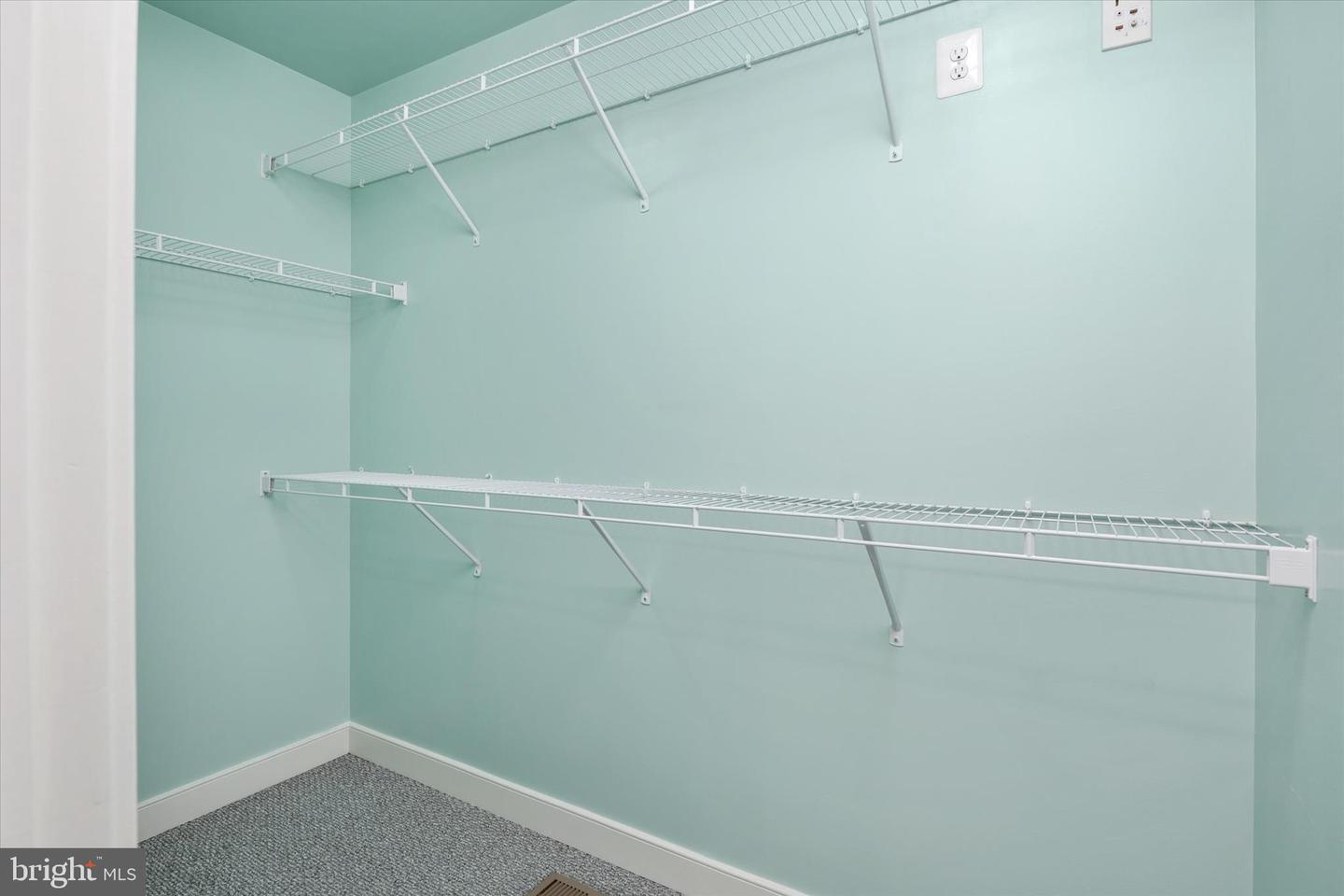 5646 46th Pl Property Photo 23