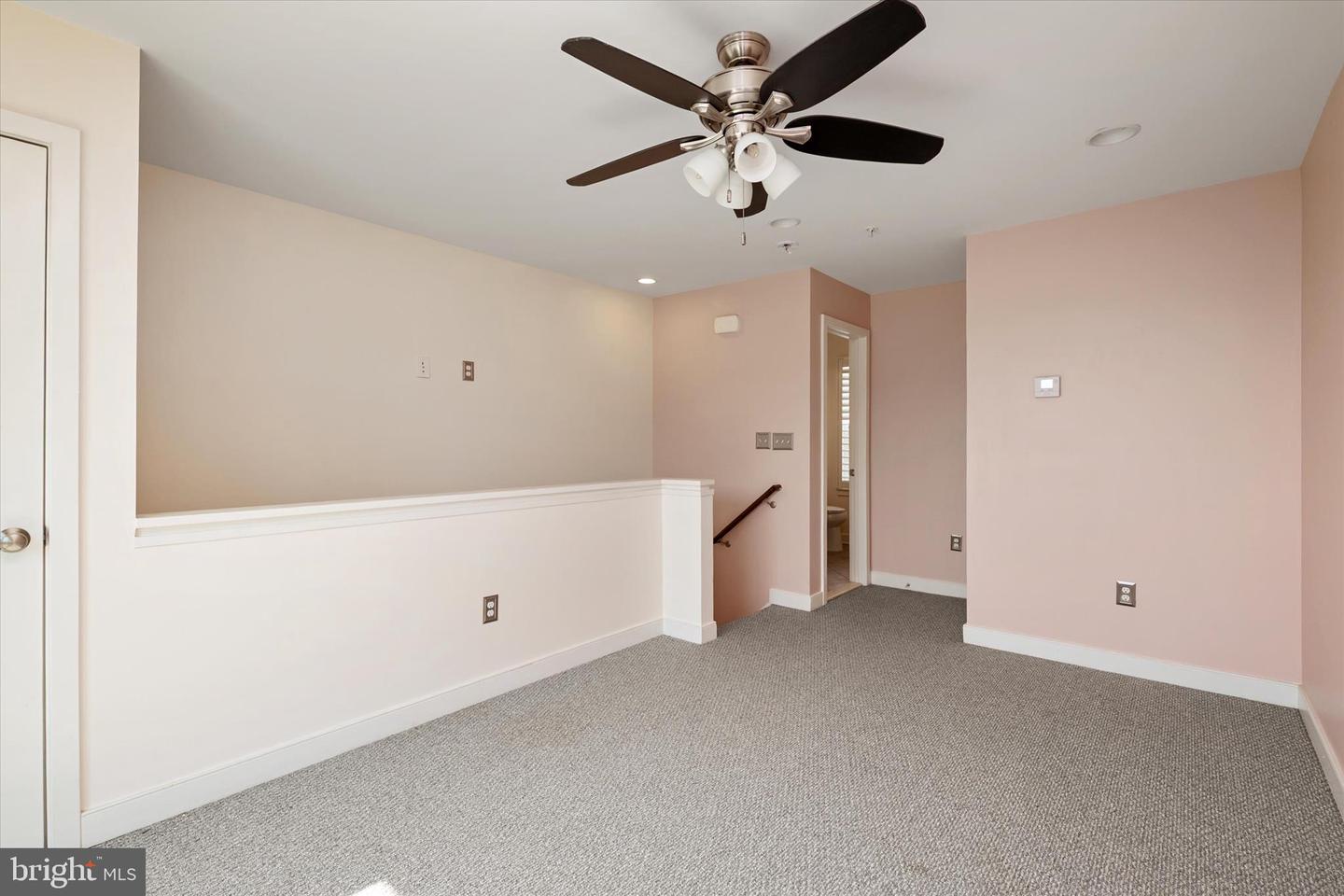5646 46th Pl Property Photo 24