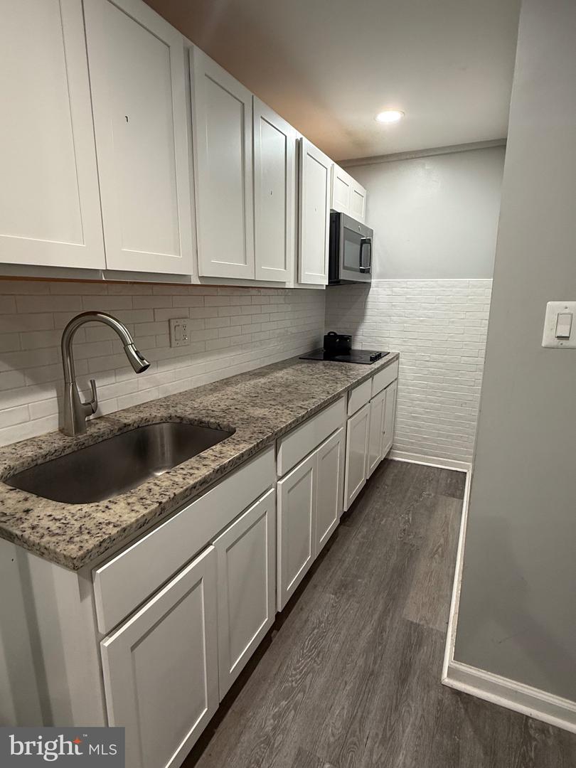 9613 Utica Pl Property Photo 27