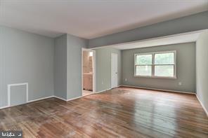 12702 N Point Ln Property Photo 6