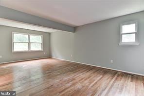 12702 N Point Ln Property Photo 10