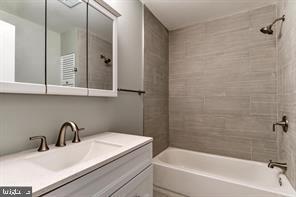12702 N Point Ln Property Photo 11