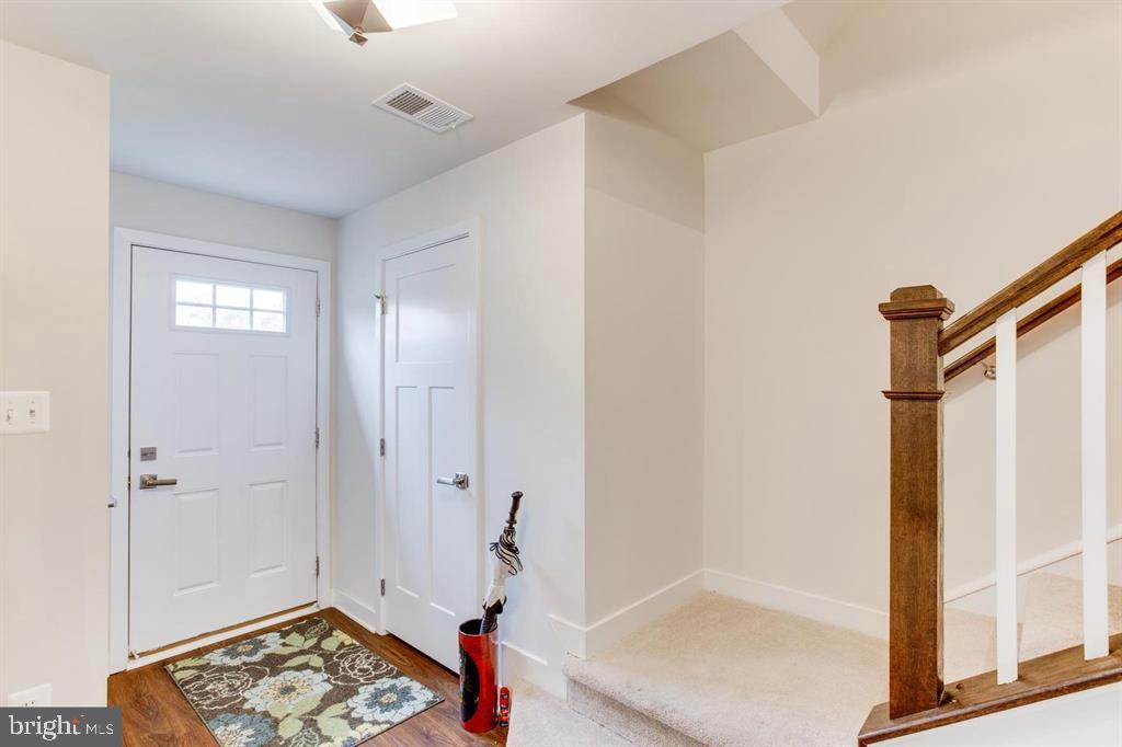 10520 Norbourne Farm Rd Property Photo 7