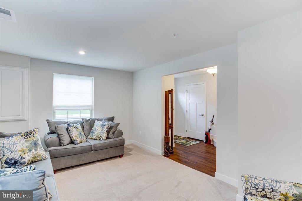 10520 Norbourne Farm Rd Property Photo 10