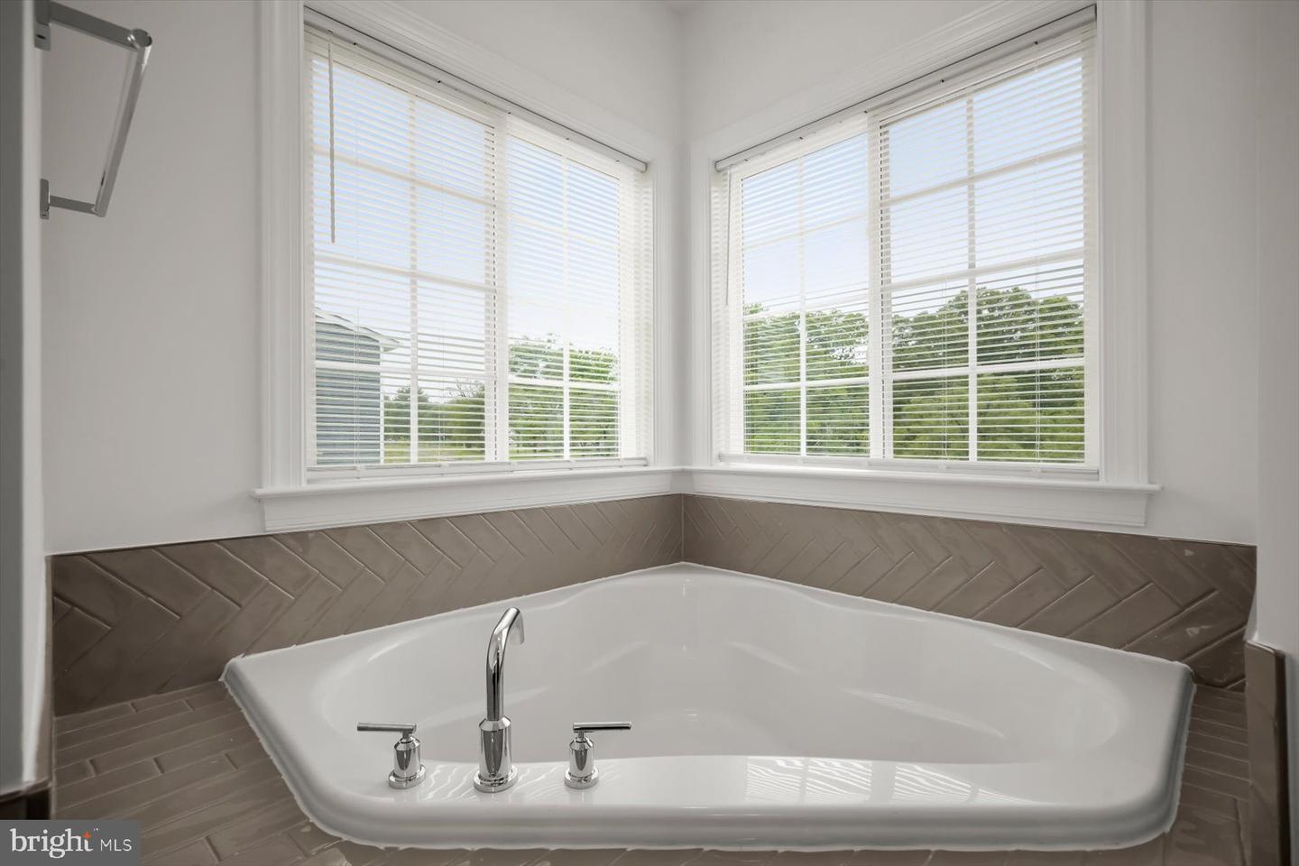 6801 Fountain Park Dr Property Photo 59